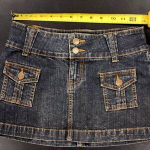 Forever 21 Dark Wash Denim Mini Skirt Size XS